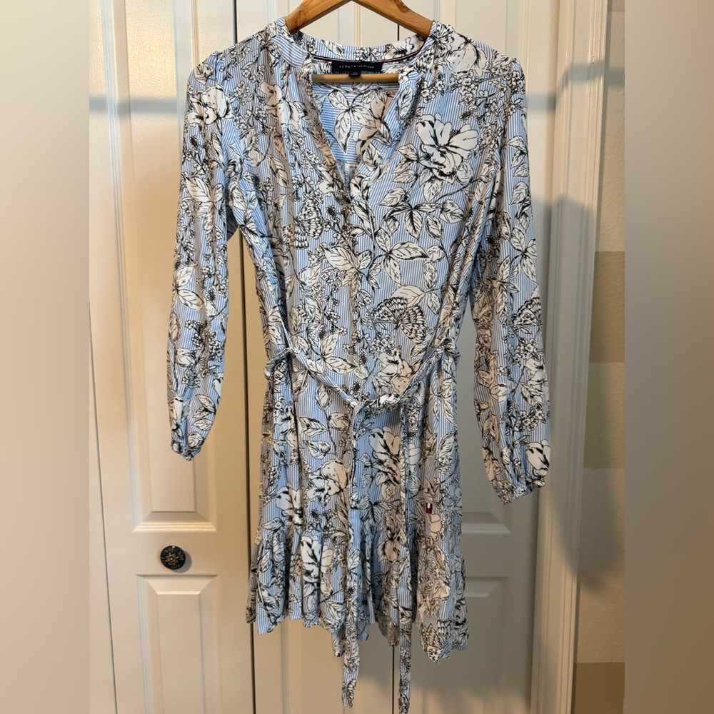 Tommy Hilfiger Blue and White Floral Long Sleeve Dress